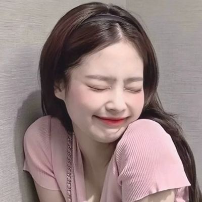 玻利维亚足球联赛球员被烟花击中